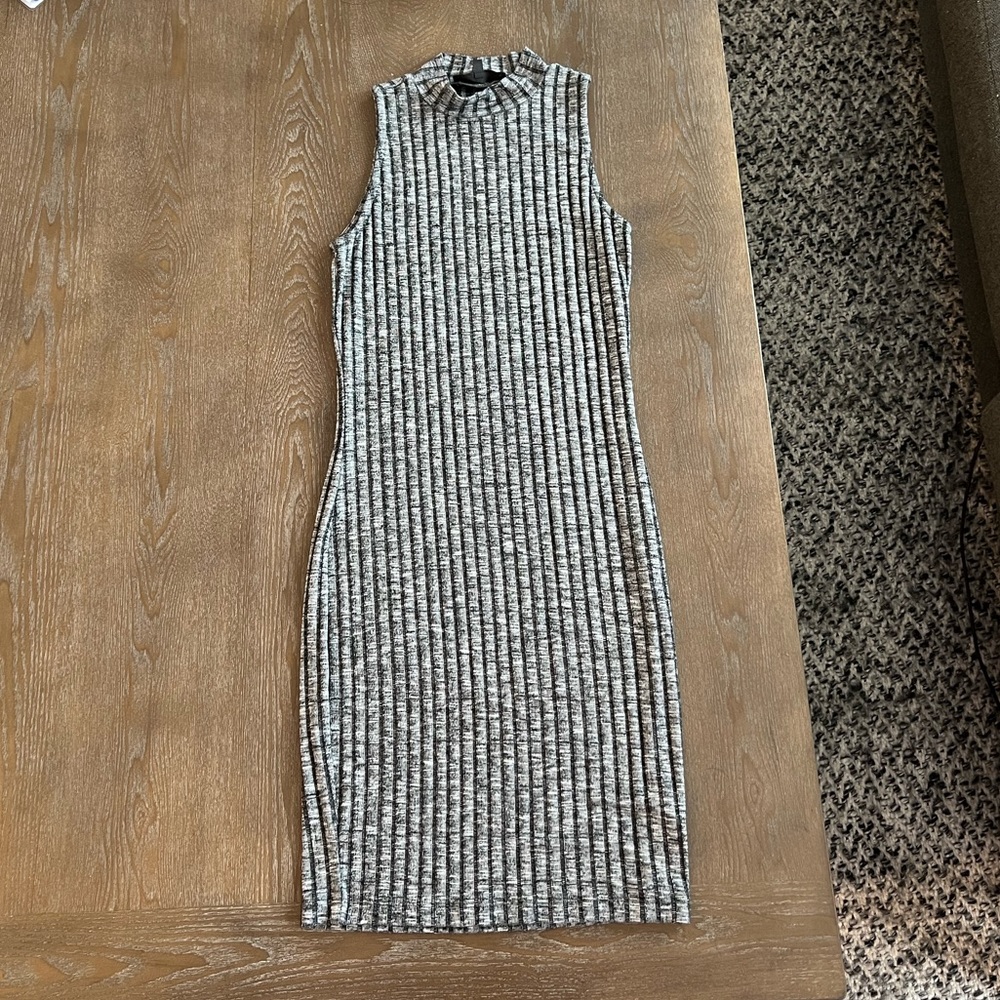 Dynamite clothing bodycon dress XS